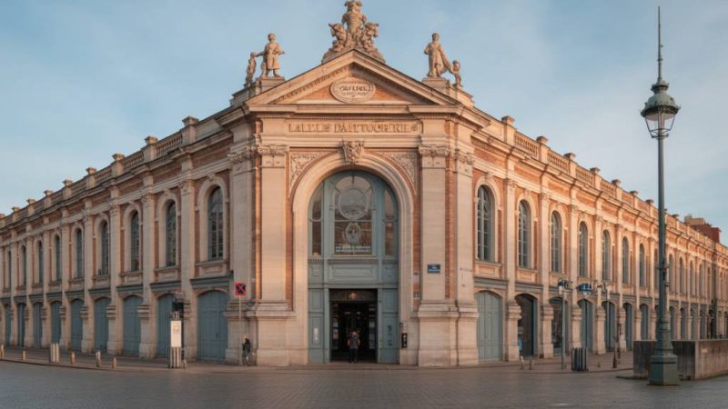 La halle de la Cartoucherie : un lieu de vie hybride à Toulouse